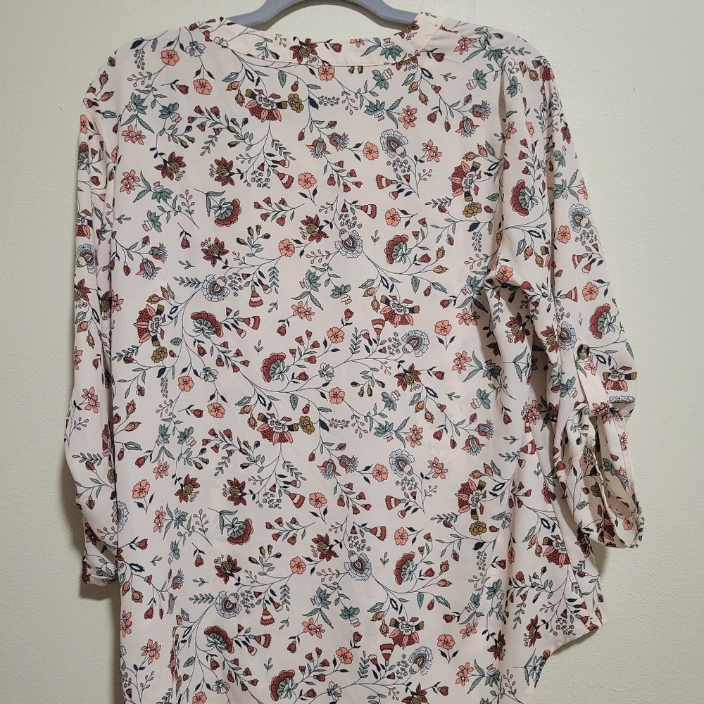 Flower blouse - Picture 2 of 3